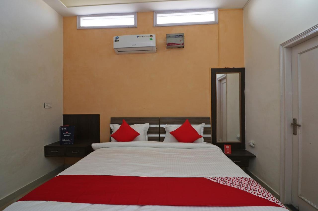 Oyo Flagship Mann Bed And Breakfast Rājpura Exterior photo