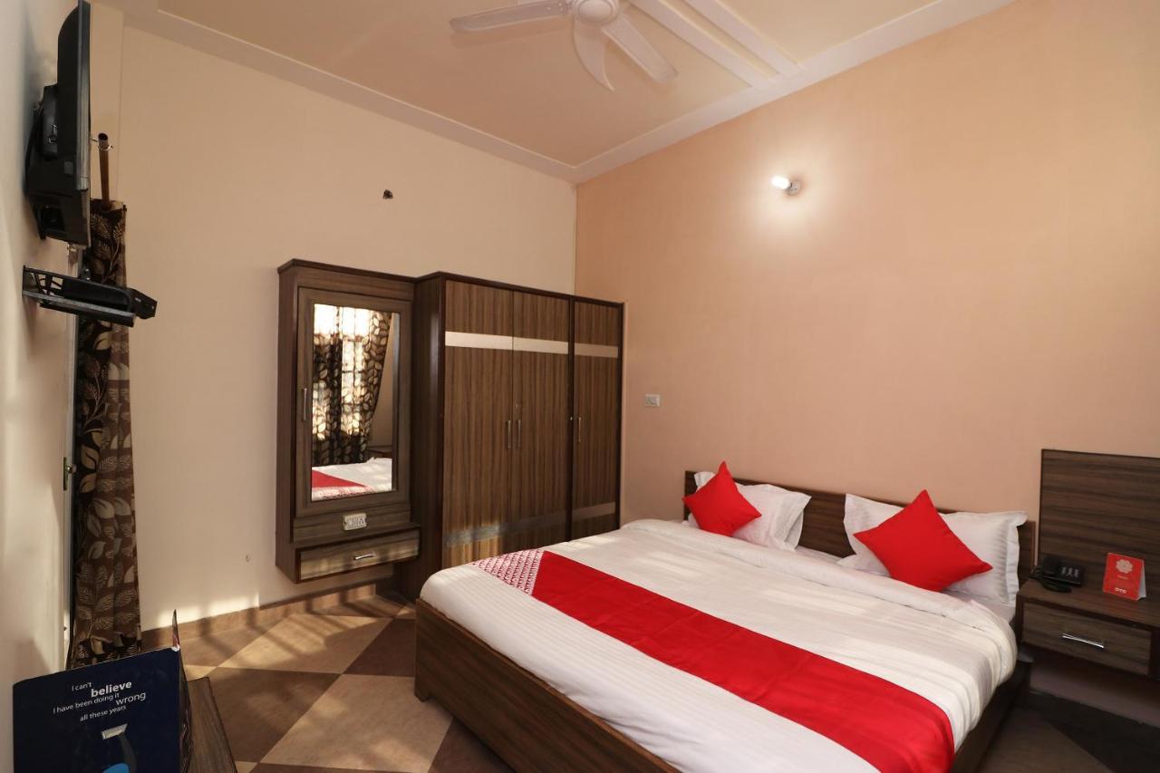Oyo Flagship Mann Bed And Breakfast Rājpura Exterior photo