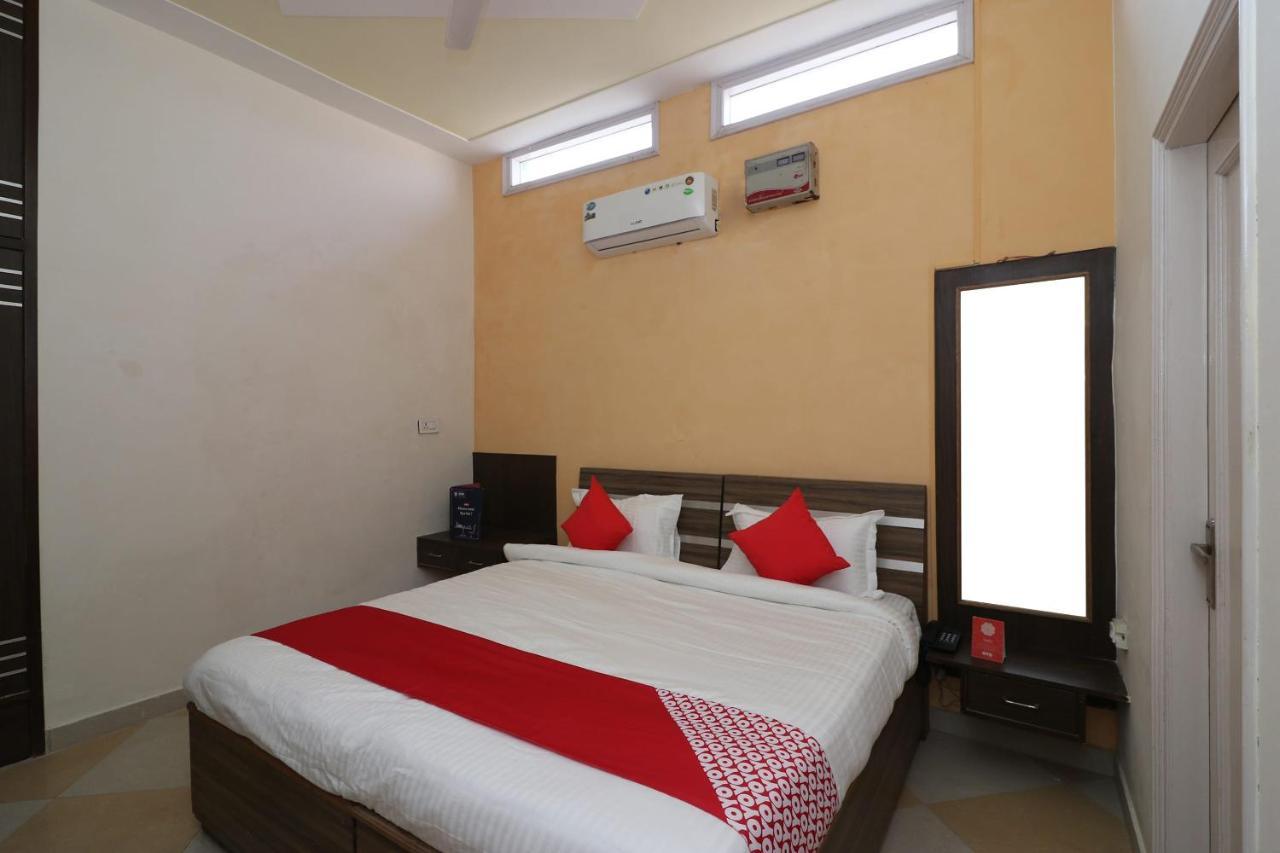 Oyo Flagship Mann Bed And Breakfast Rājpura Exterior photo
