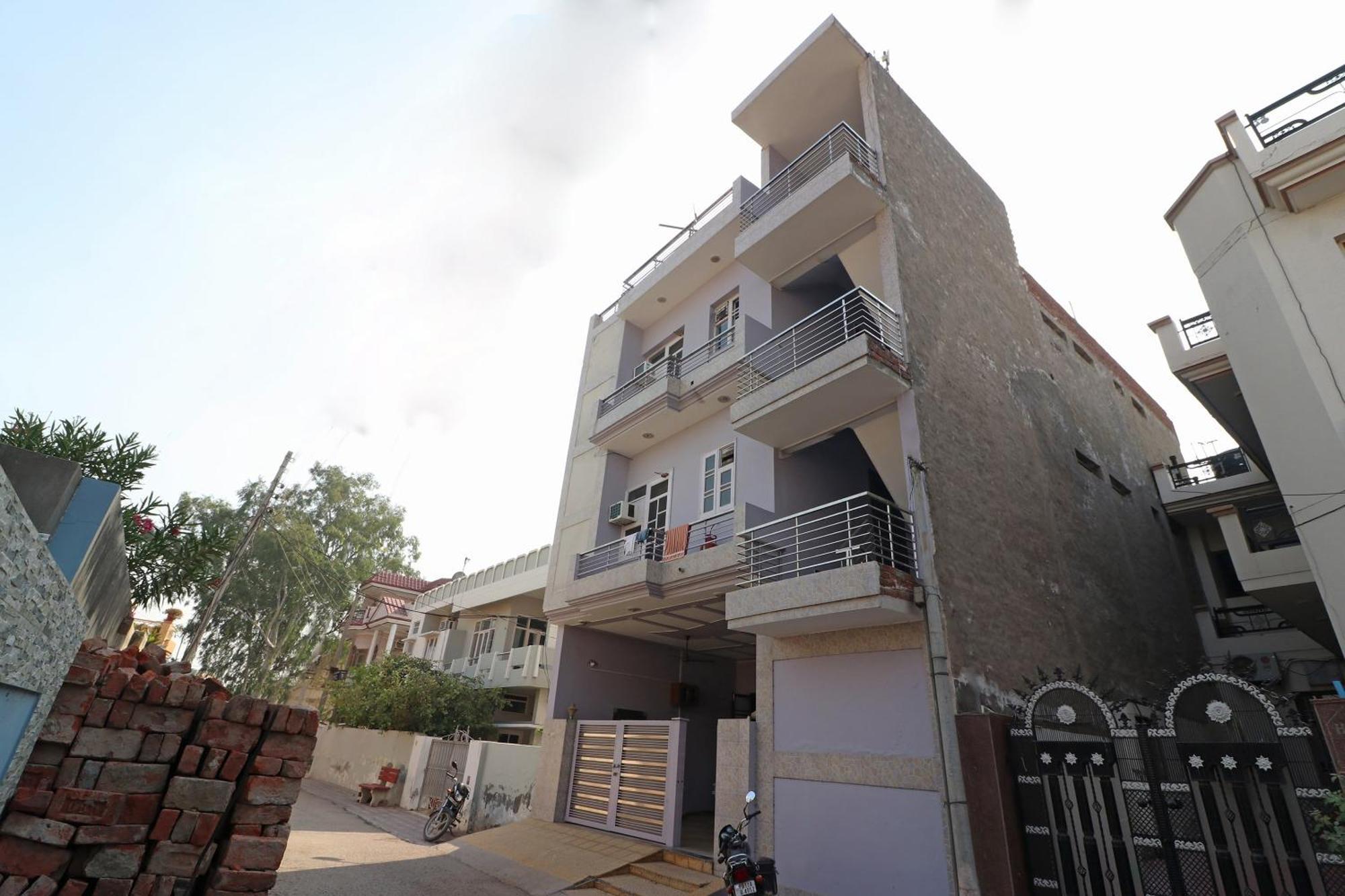 Oyo Flagship Mann Bed And Breakfast Rājpura Exterior photo